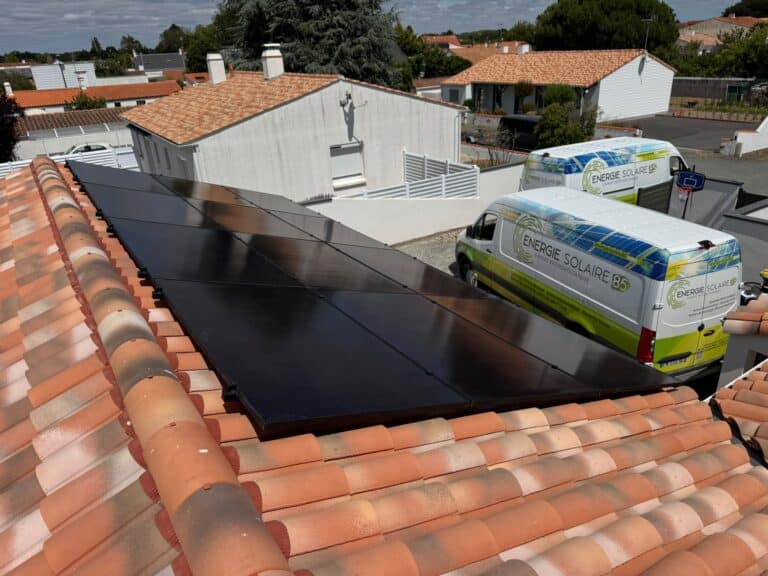 Installation solaire et batterie de stockage à Challans